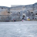L'entrata al castello di Otranto