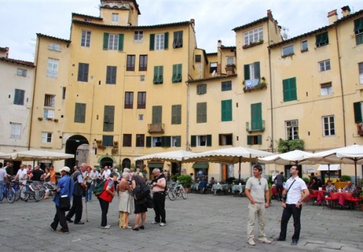 FINE SETTIMANA IN TOSCANA - display this album FINE SETTIMANA IN TOSCANA