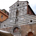 All'interno della chiesa è conservata la teca con il corpo di Santa Zita